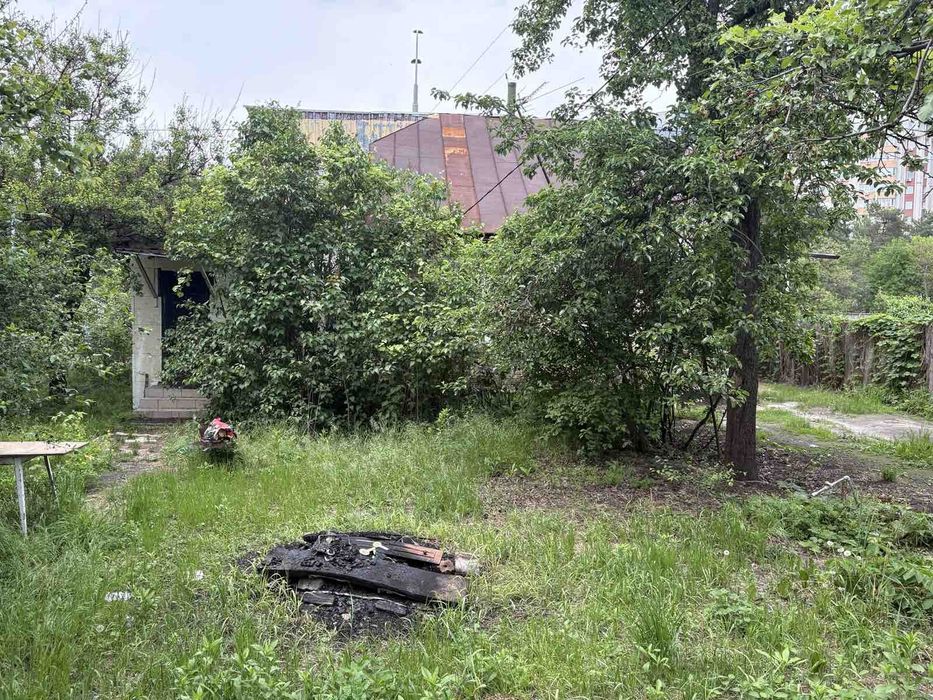 Продам полдома в Дарнице