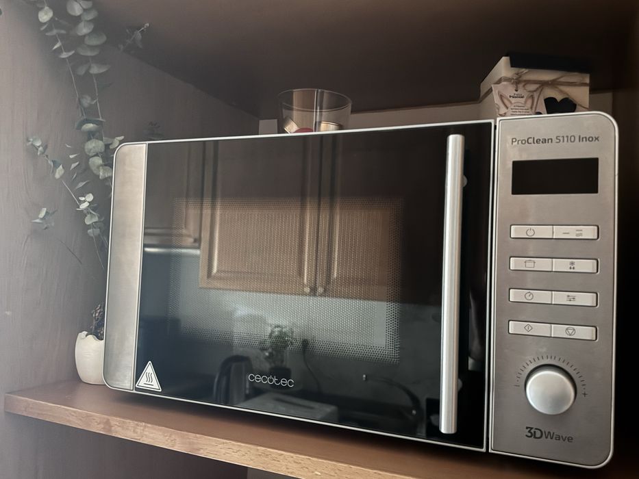 Microondas cecotec avariado