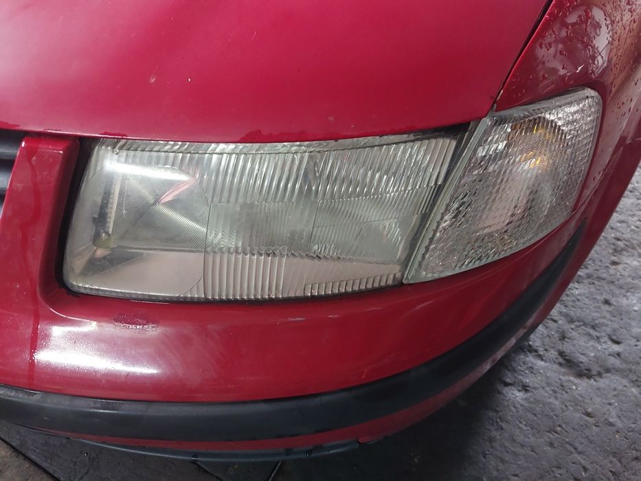 Maska VW Passat LY3D 96-00r przed liftem