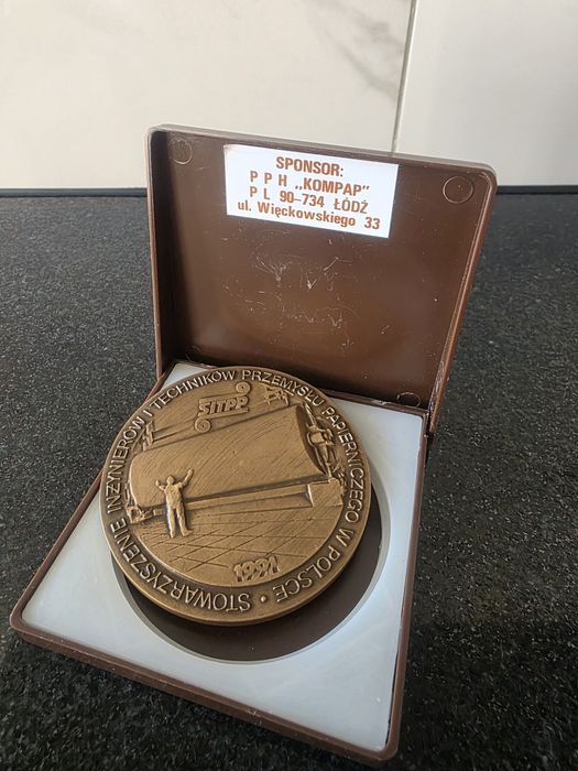 Medal odznaka 500- lecie Papiernictwa w Polsce