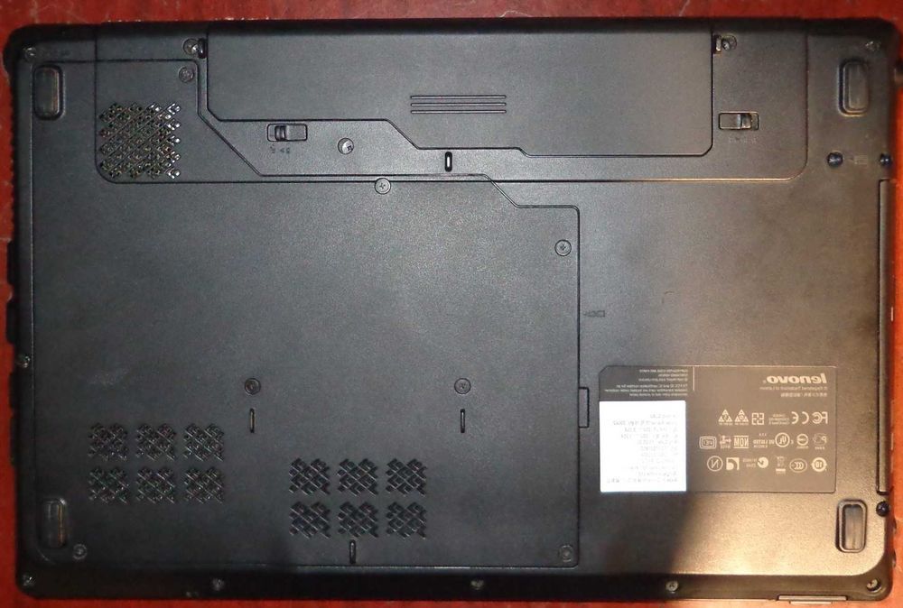 Lenovo G560- хороший, робочий ноутбук.