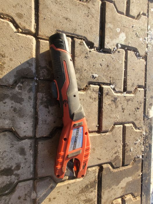 Milwaukee obcinarka do rur