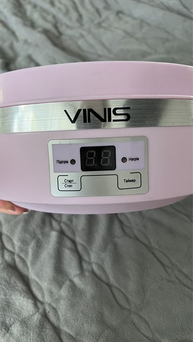 Продам йогуртницу Vinis