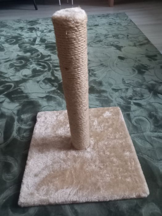 Sprzedam drapak dla kota.