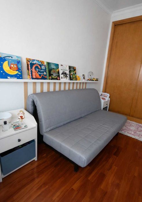 Sofá‑cama IKEA Lycksele Lövås 2 lugares – ótimo estado