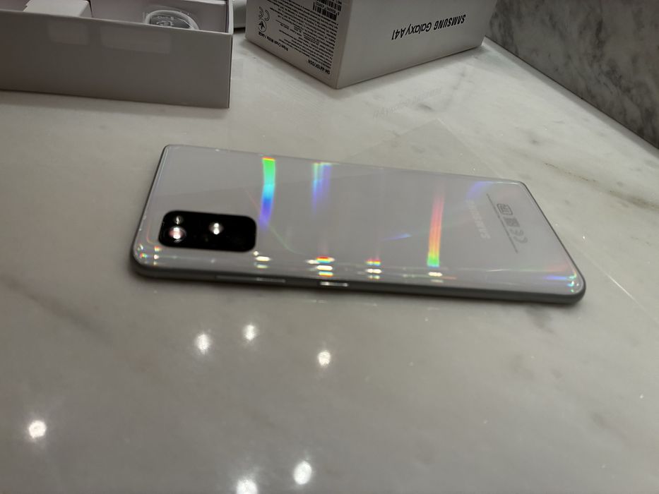 Продам Samsung Galaxy A41, white