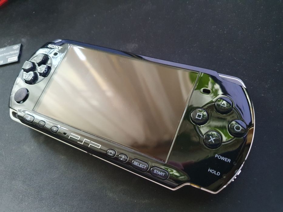 Konsola Sony PSP-3004 Slim & Lite Piano Black