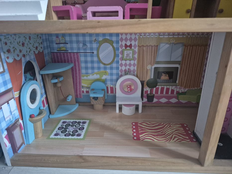 Domek dla lalek.