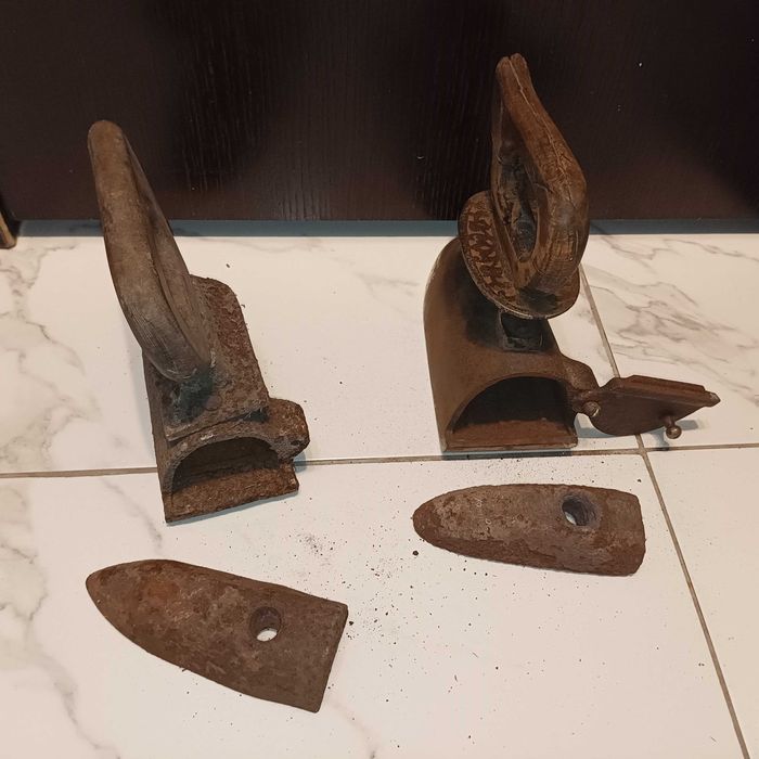 Stare zabytkowe żelazko