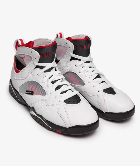 Air Jordan 7 Retro x PSG