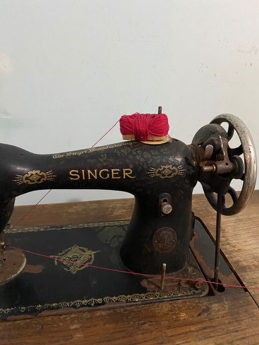 Máquina de pé Singer