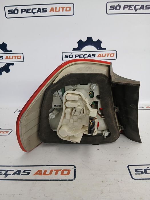 FAROLIM DIREITO CINZENTO BMW 320I 2.0I E90 ANO: 2009