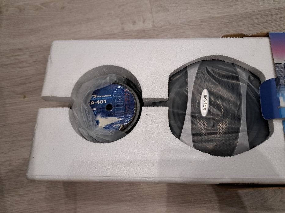 Продам новую акустическую систему Shuttle Skylar classic cls-1024