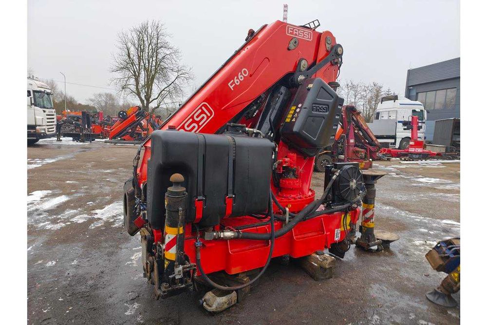 hds manipulator fassi f660 duży hiab palfinger pm