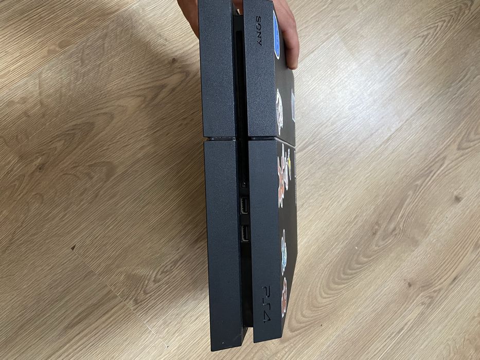 Ps 4 slim 2 геймпада