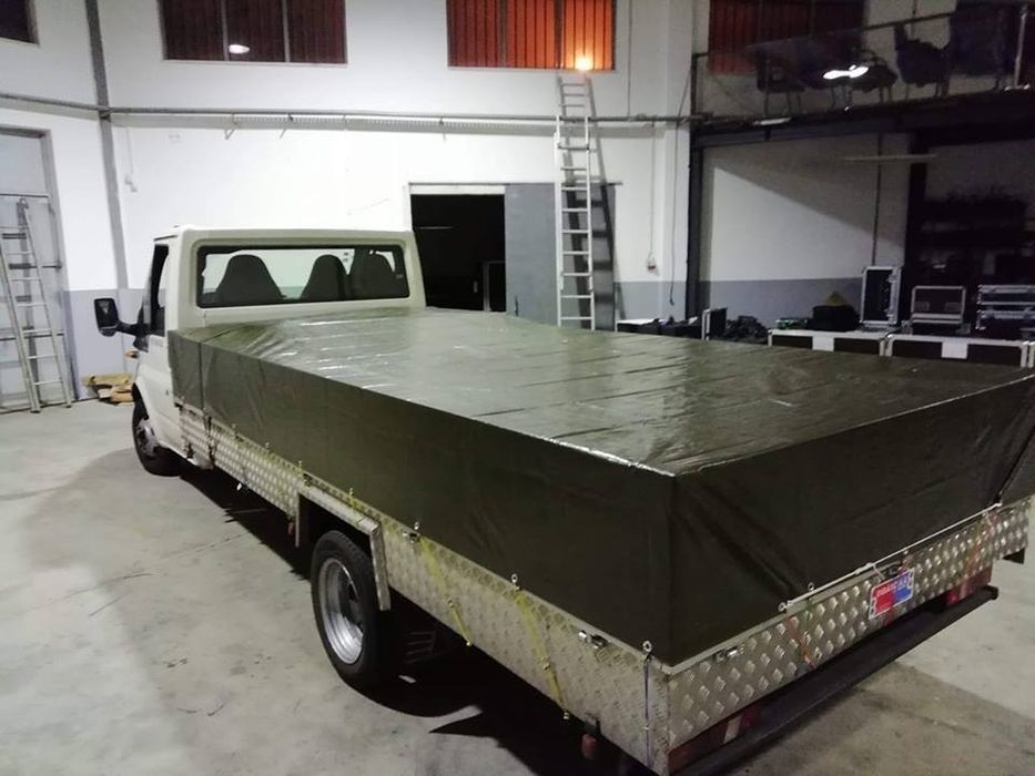 Lonas impermeaveis de varias medidas em verde e em branco