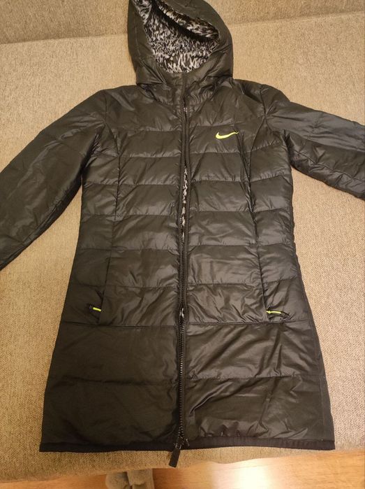 Продам пуховик Nike оригінал