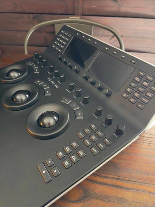 Blackmagic DaVinci Resolve Mini Panel64750859127809123