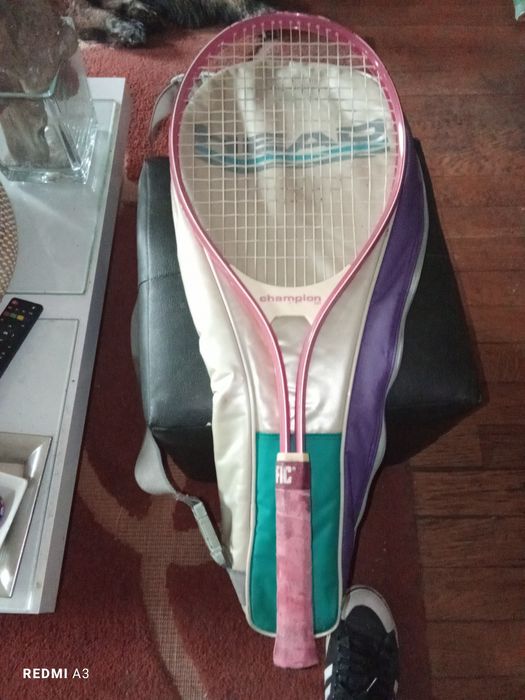 Raquete tênis em excelente estado