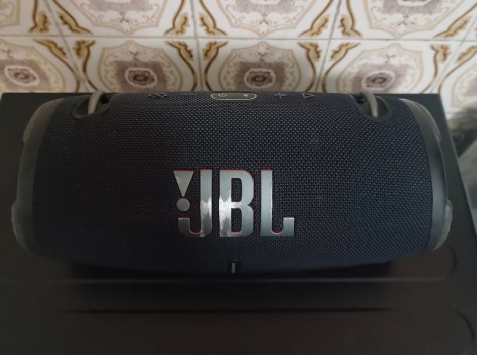 Coluna JBL charge 5