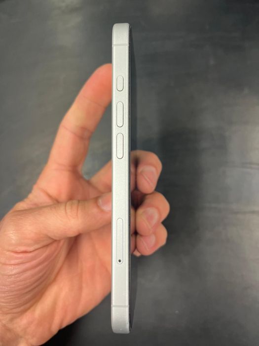 iPhone 16 branco 256gb