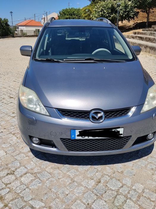 Mazda 5, com 7 lugares muito estimada