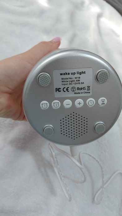 Lampka nocna RGB z budzikiem