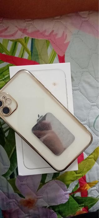 Sprzedam lub zamienię na telefon z Androidem phone 11 biały stan idealny