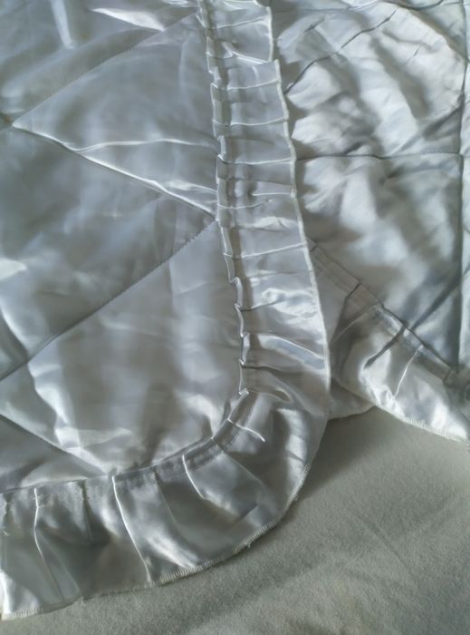 Silk Bedroom Set64740797479683125