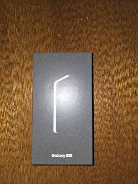 Samsung Galaxy S25 12/128GB czarny nowy zaplombowany