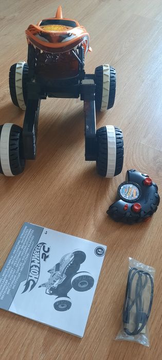 Carro telecomandado Tiger Shark Hot Wheels