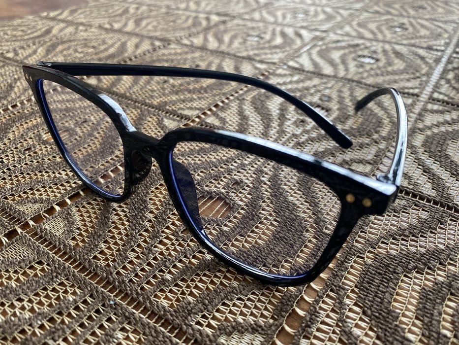 Oprawki czarne eleganckie