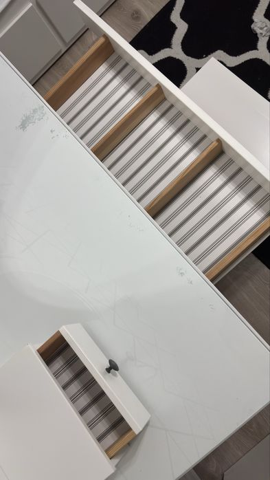 Toaletka IKEA HEMNES + krzesełko + lampka + lusterko