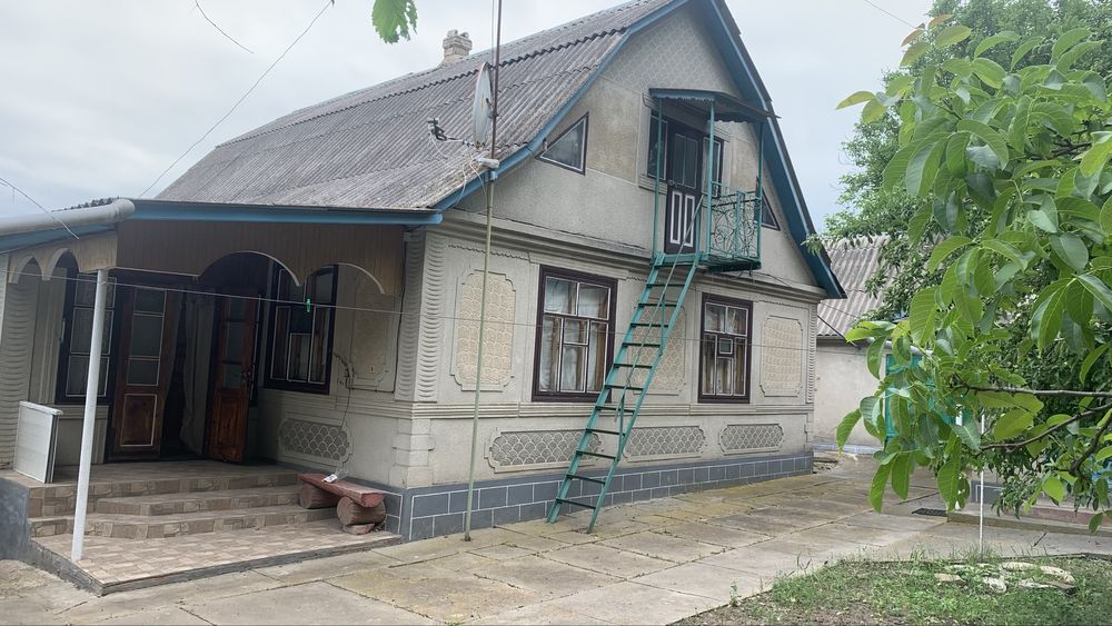Продається будинок в смт. Вендичани