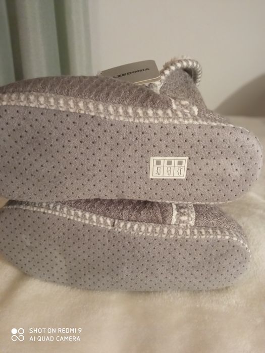 Bota/sapato de interior CALZEDONIA-NOVOS