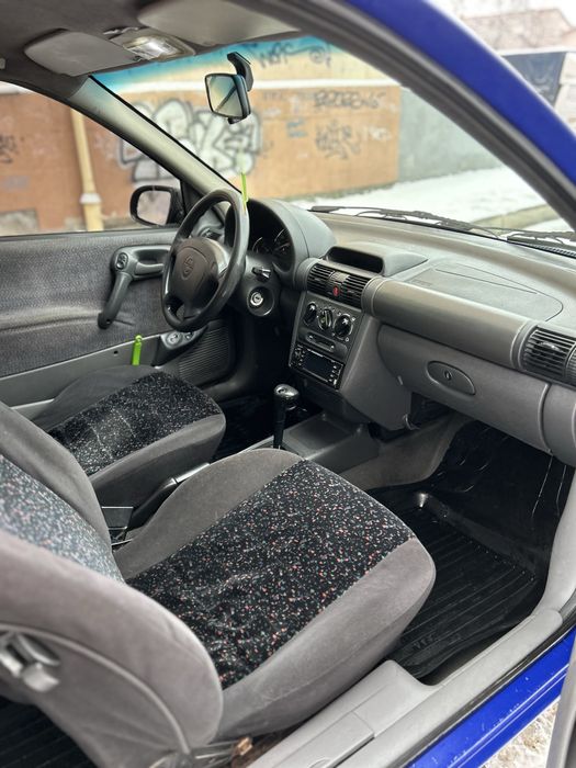 Opel Corsa 1996 avtomat Газ бензин