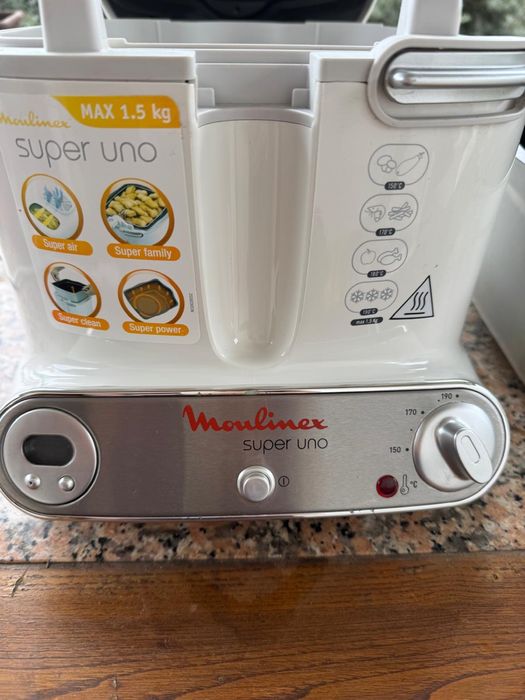 Fritadeira eletrica Moulinex - pouco uso