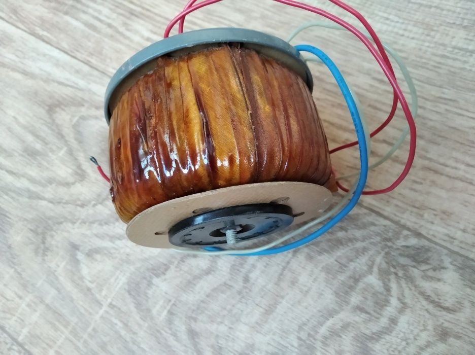 Трансформатор 18 вольт 12 вольт 110 вольт: 290 грн. - Аксессуары и ...