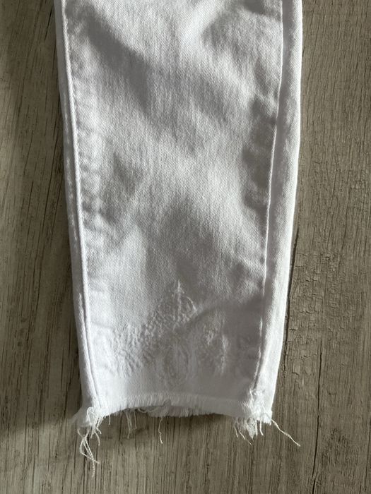 Białe rurki nowe bez metki