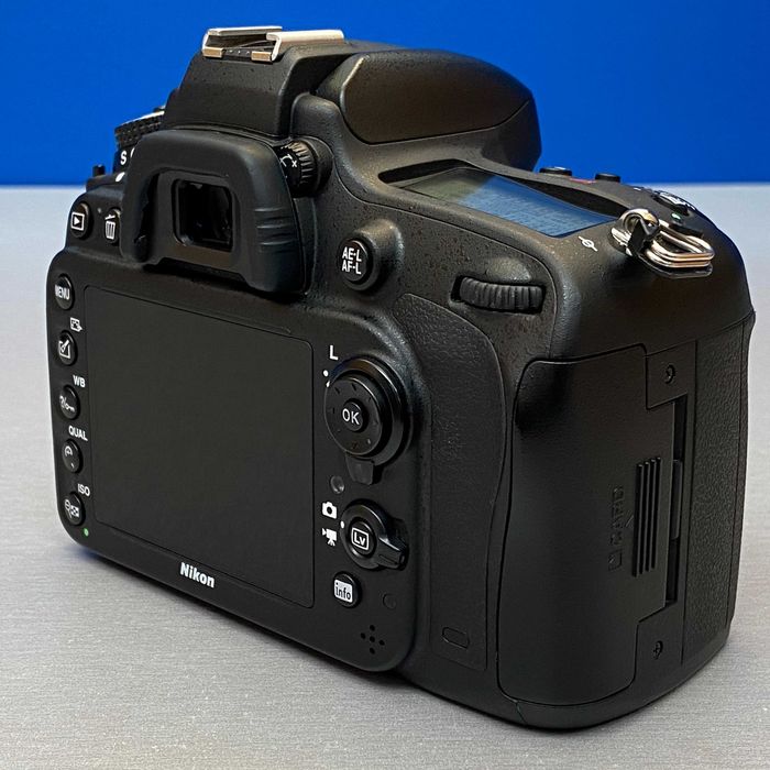 Nikon D610 (Corpo) - 24.3MP