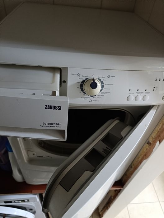 Zanussi, 7kg.,*/ maquina de secar roupa