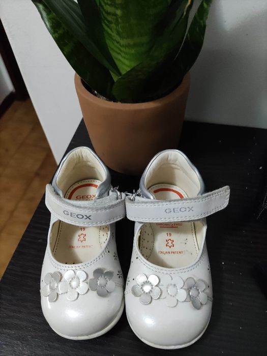 Geox Girls' Shoes Size 19 – Like New