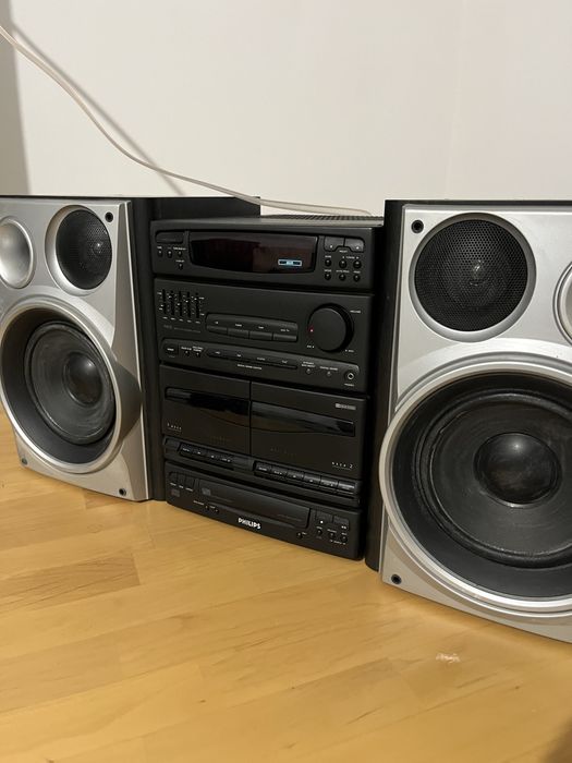 Продам музикальний центр PHILIPS