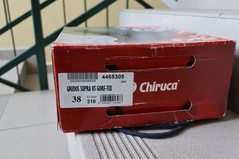 Buty trekkingowe Chiruca z podeszwą Vibram