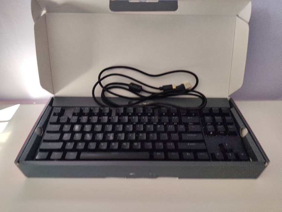 Klawiatura Genesis Thor 404 TKL Gateron Yellow PRO czarna