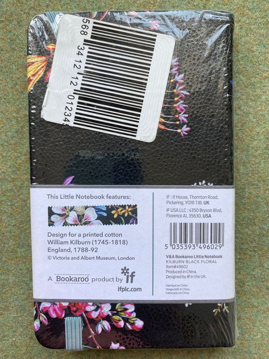 V&A notebook 90mm x 150mm
