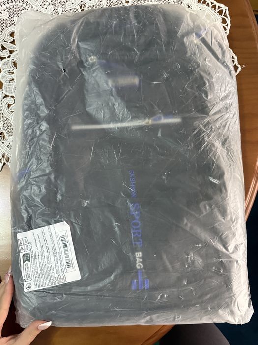 Mochila c/vários compartimentos