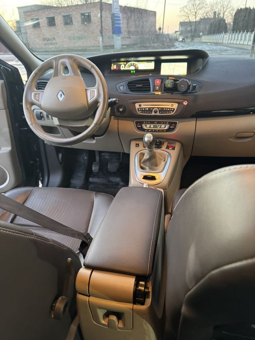 Продам Renault Scenic