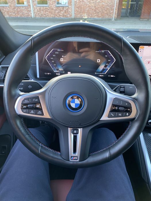 Продам свй автомобиль BMW I4 M50 2023 г пригнаный из Америки.