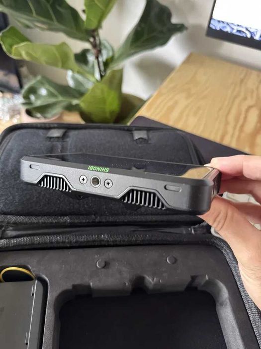 Atomos Shinobi I 5" 4k + ATOMX Power Kit 2